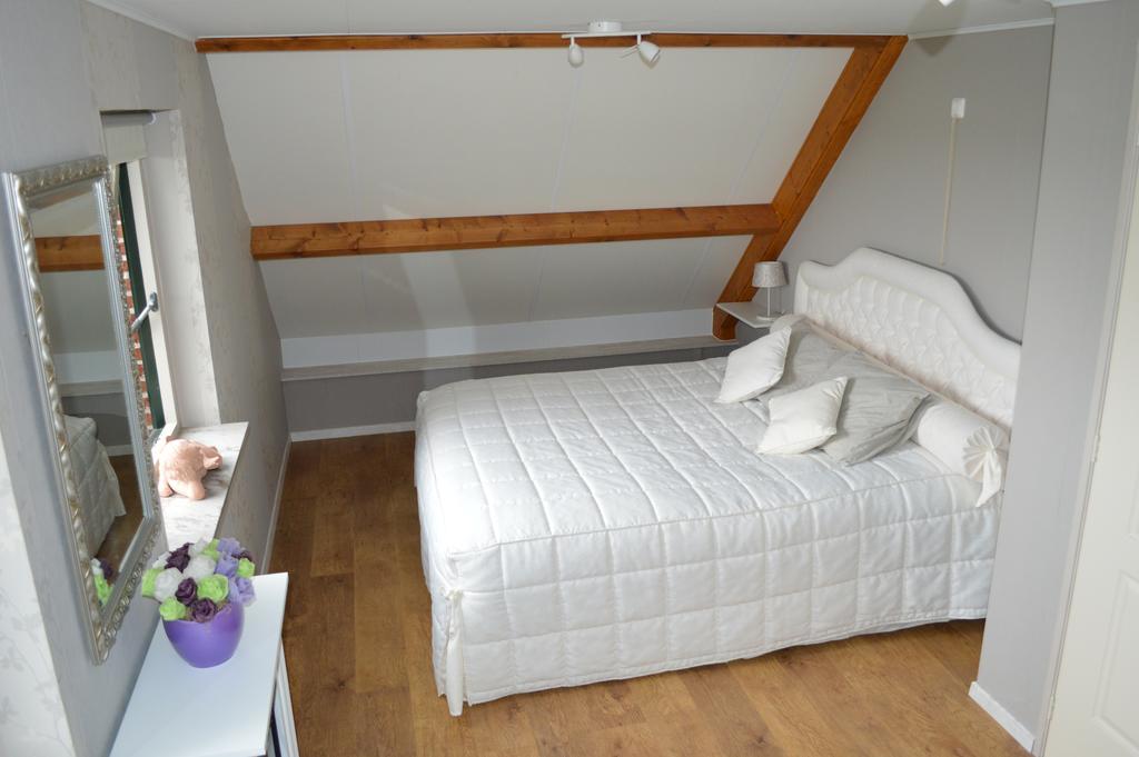 Bed and Breakfast Huize Ouwervelden Wouwsche Plantage Habitación foto